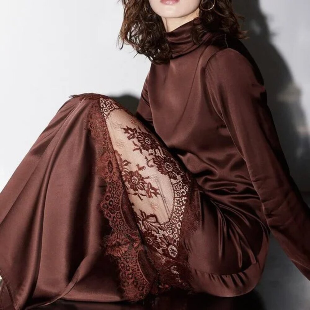 NWT Lace details satin maxi dress